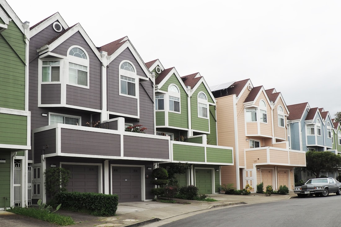 Two-unit multi-family building in Newark